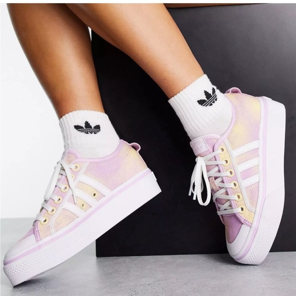 adidas Shoes - Adidas Nizza Lilac Print NWT sz 7.5 Retro Platform Classic Mid Rise Sneaker